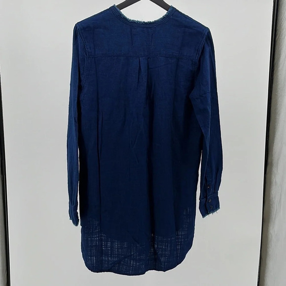 Sandrine Rose Button Front Long Sleeve Mandarin Collar Oversized Shirt - Medium - Picture 6 of 11